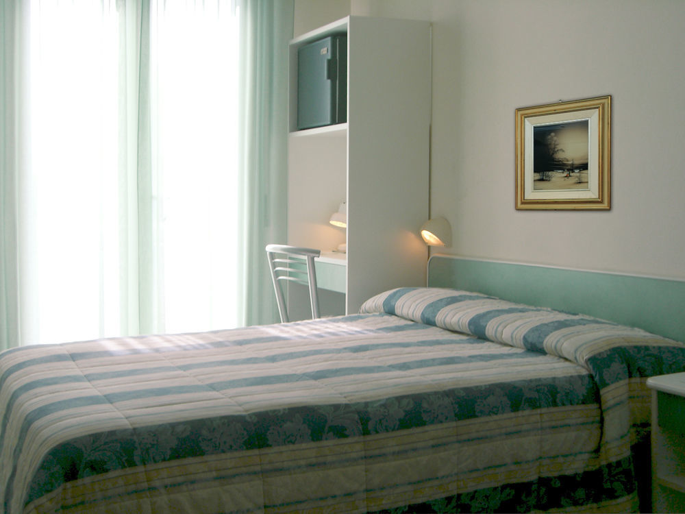 Hotel Astoria Ravenne Extérieur photo